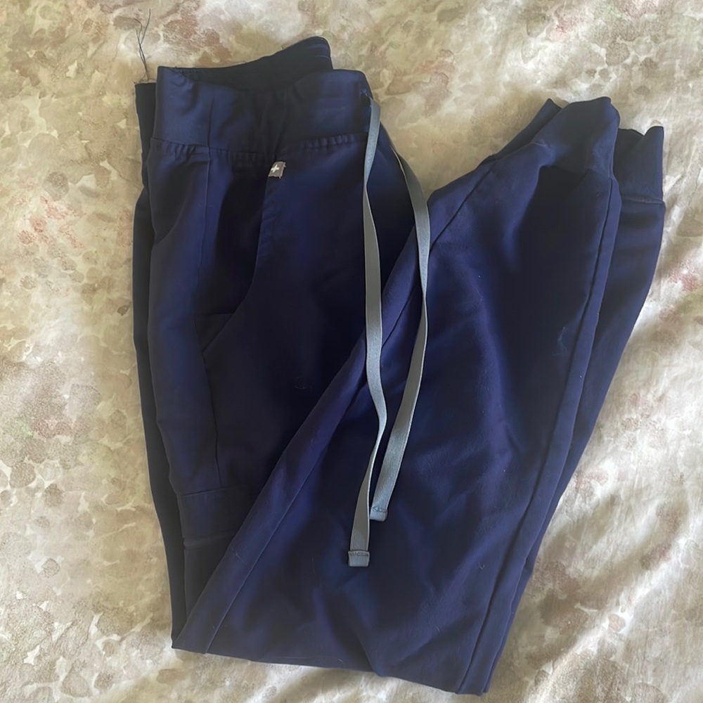 Scrub- Navy Figs Zamora Jogger Pants